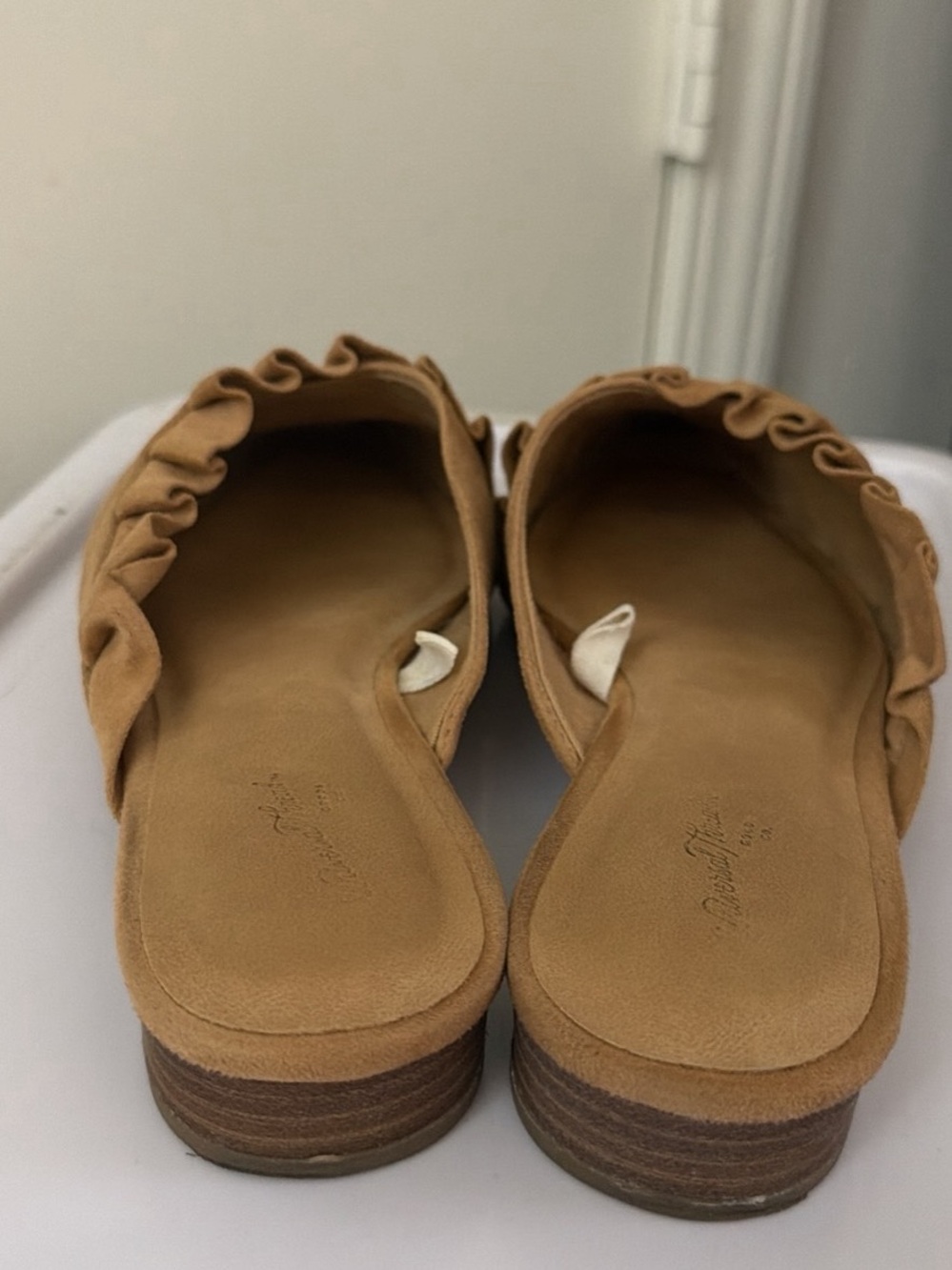Universal Thread Tan Pointed Ruffle Slip-On Mules - Picture 3 of 4